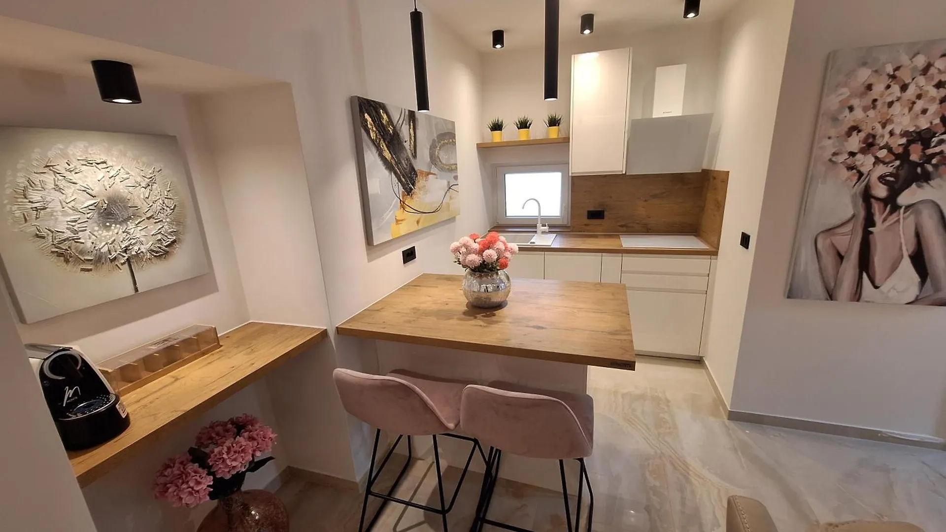 Exclusive City Center Studio With Free E-Bikes Rovinj